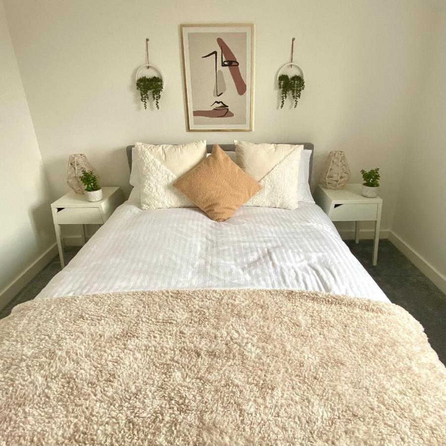 Modern 2 Bed Apartment/free Parking/near City/self-check In Appartement *